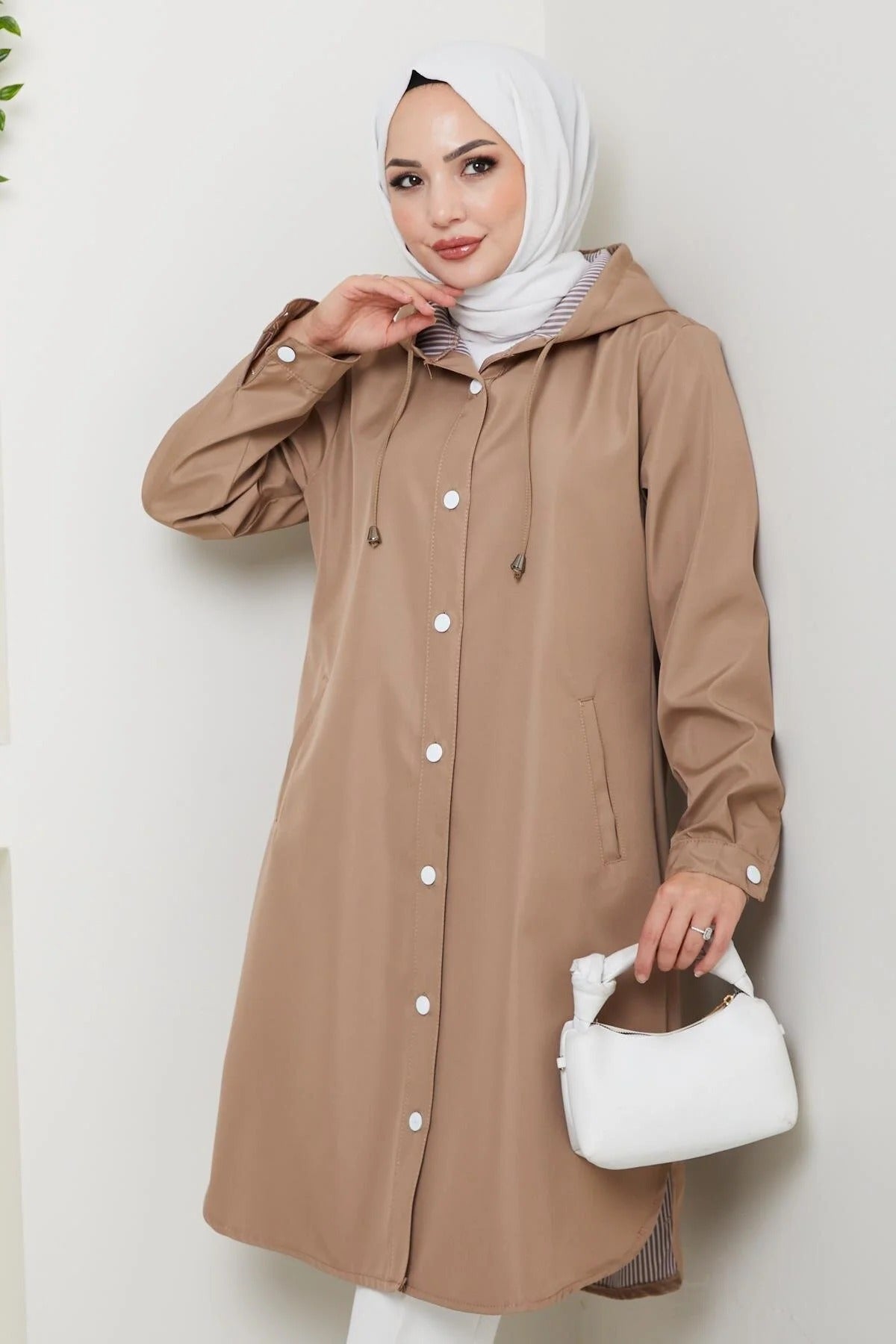 Női modest trencskó – nercbarna – nyérc
